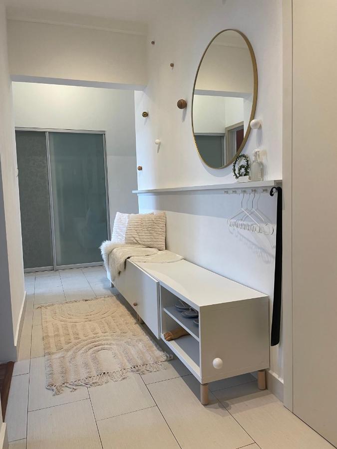 Apartment Sweet By Zoom